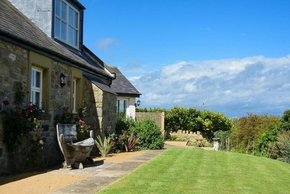 The Wynd Villa Bamburgh Exterior photo