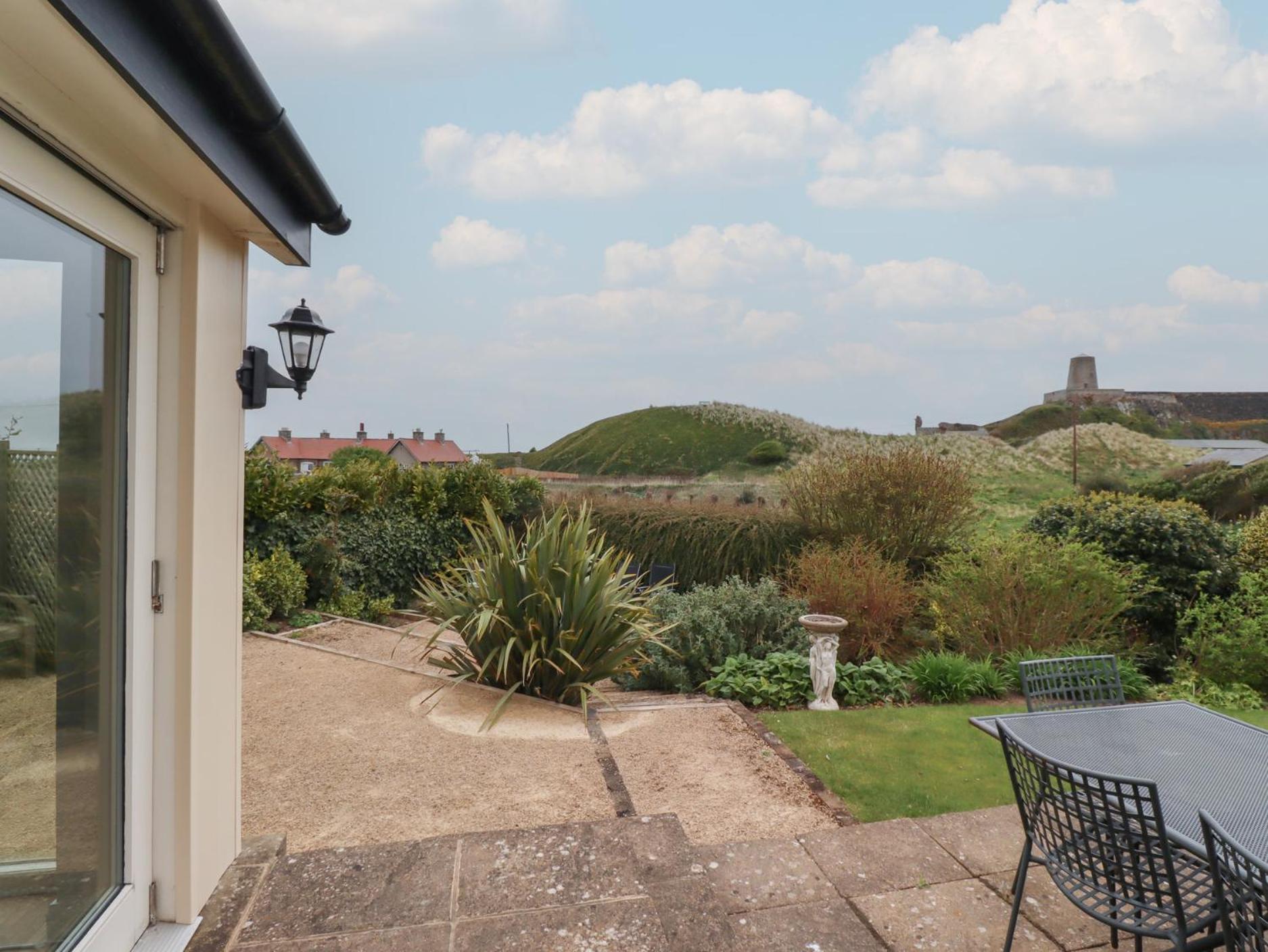 The Wynd Villa Bamburgh Exterior photo